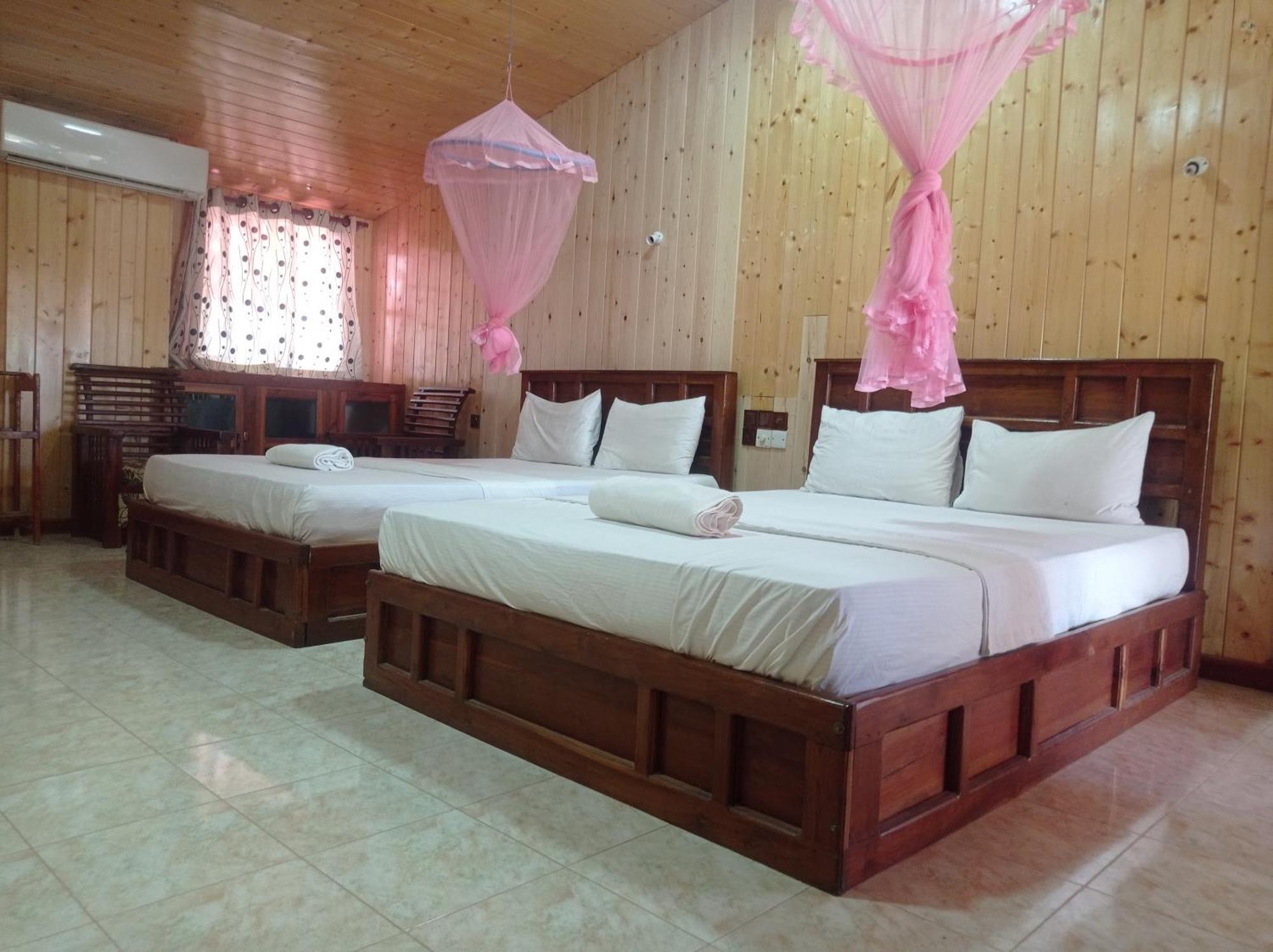 Silver Beach Hotel Trincomalee Extérieur photo