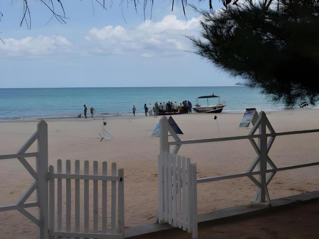 Silver Beach Hotel Trincomalee Extérieur photo